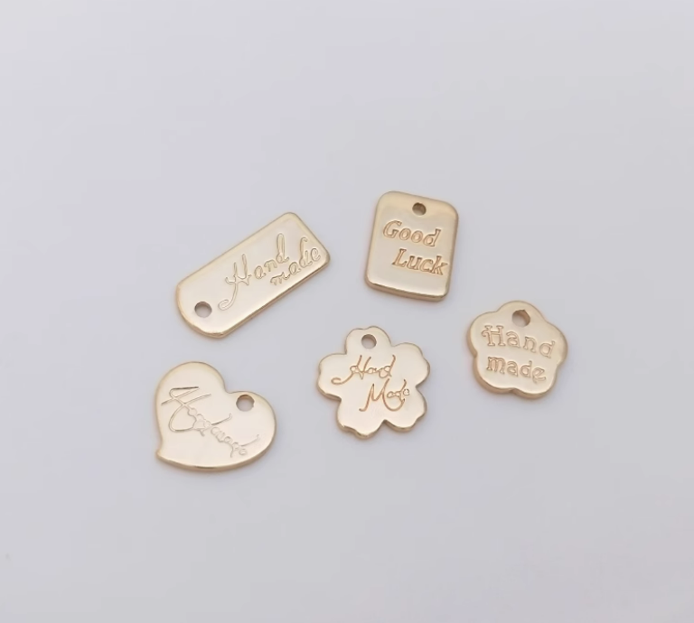 Tarnish-Resistant 14K Gold-Filled Customizable Letter Pendant – Sakura, Heart, and Rectangle Shapes